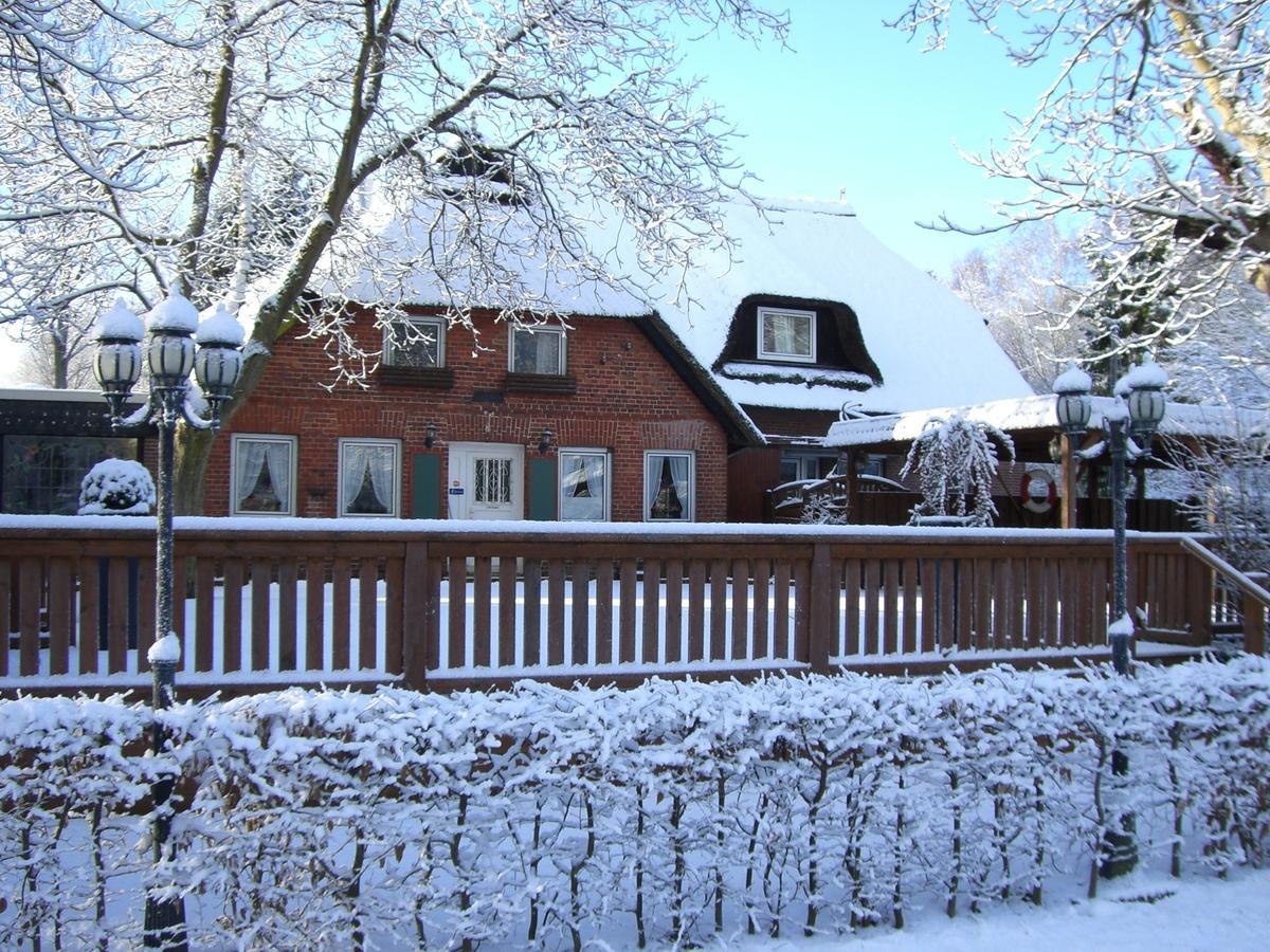 Landhaus Absalonshorst Hotel Gross Gronau Exterior photo